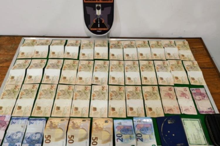 Batalhão de Trânsito prende condutor com mandado em aberto no Amapá
