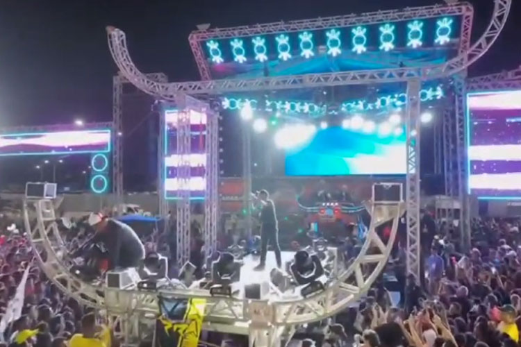 Show de Carabao arrasta multidão e movimenta a 52ª Expofeira em Macapá