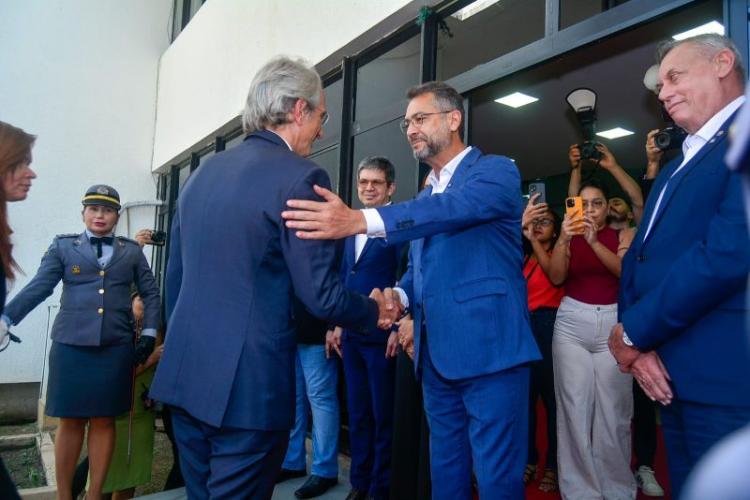 No Amapá, embaixador da França no Brasil é recebido no Palácio do Setentrião para aprofundar a cooperação entre os dois países