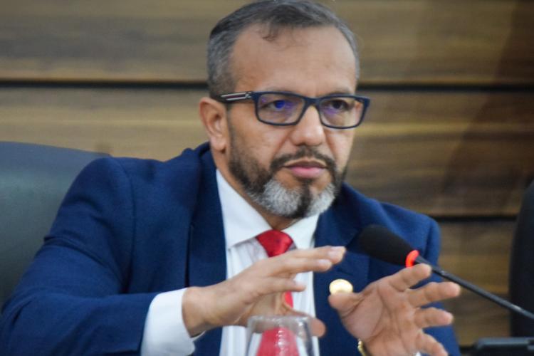 Presidente DaLua destaca apoio de Luciano Marba à cultura e ao esporte durante aprovação de utilidade pública da Escola Império da Zona Norte