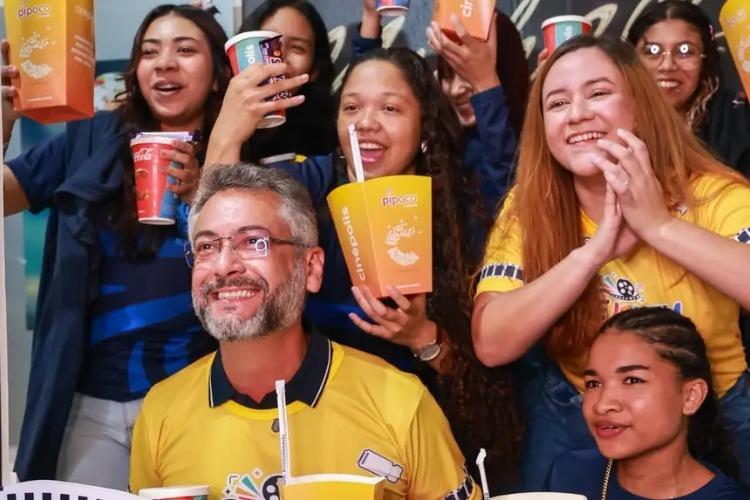 Ao lado de 400 estudantes, governador Clécio fortalece programa que amplia acesso à cultura no Amapá