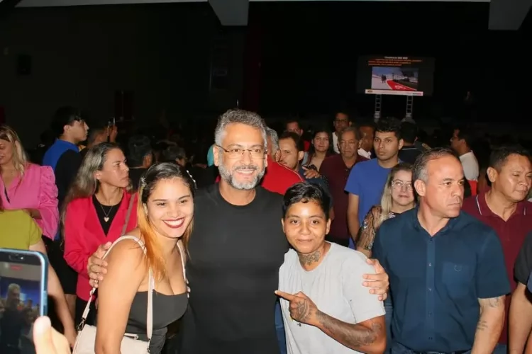 "Vão transformar o programa em realidade positiva, com trânsito de paz", destaca Clécio aos primeiros 500 alunos do Habilita Amapá em Santana