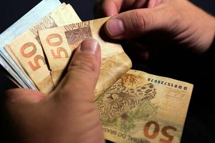 Câmara dos Deputados aprova MP que reajusta salário mínimo e altera Imposto de Renda