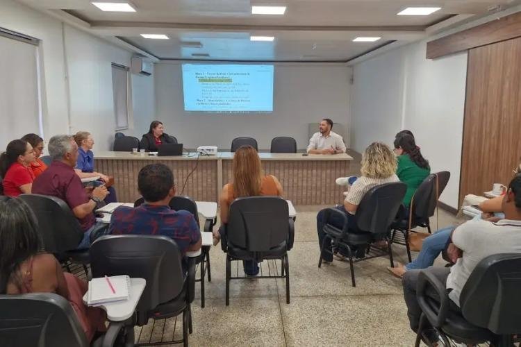 Governo do Amapá alinha políticas educacionais para fortalecer o ensino na rede estadual