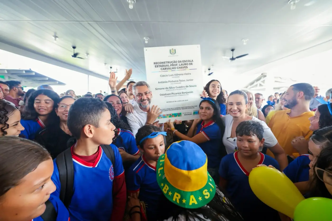 Na Zona Sul de Macapá, governador Clécio entrega a 47ª escola reconstruída da gestão: 'bonita, arejada e muito bem equipada para educar'