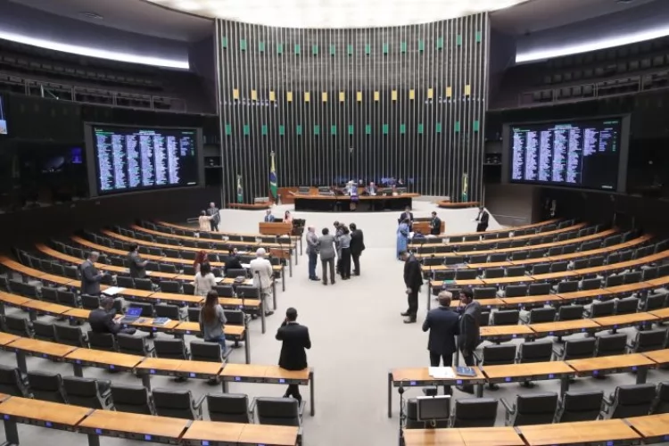 Câmara aprova projeto que direciona 5% das multas de trânsito ao Fundo Nacional de Segurança