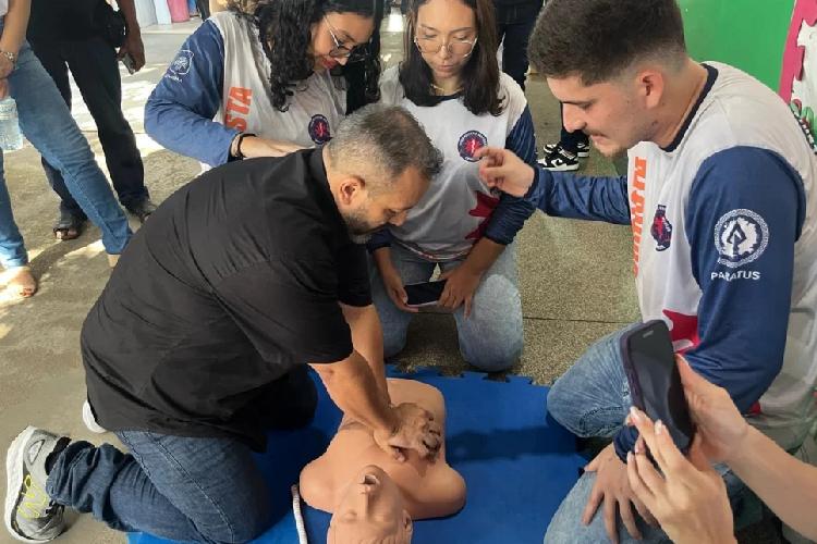 Um dia de cuidado e cidadania: Emenda de DaLua leva serviços essenciais à Zona Sul de Macapá