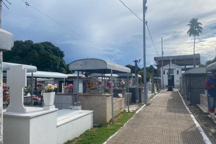 Prefeitura prepara cemitérios de Macapá para visitação no Dia das Mães