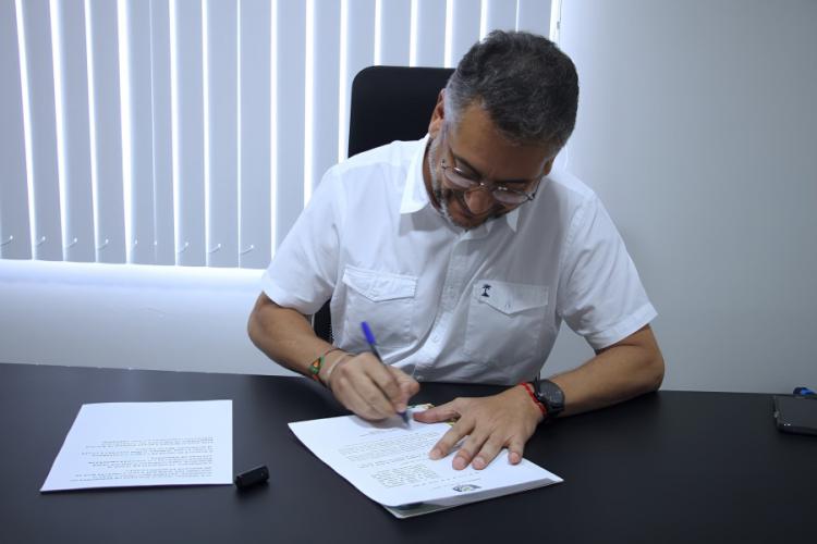 Governo do Amapá institui auxílio uniforme para servidores do Super Fácil