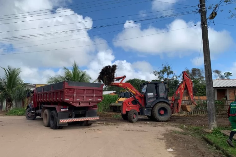 6ª Edição do Mutirão "Prefeitura Presente Cuidando de Todos" Leva Serviços e Dignidade ao Residencial Mestre Oscar