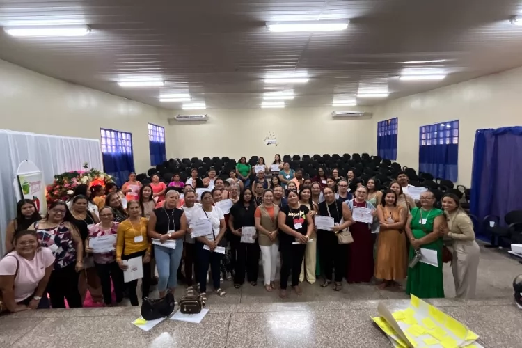 Prefeitura de Santana realiza capacitação para profissionais de merenda escolar