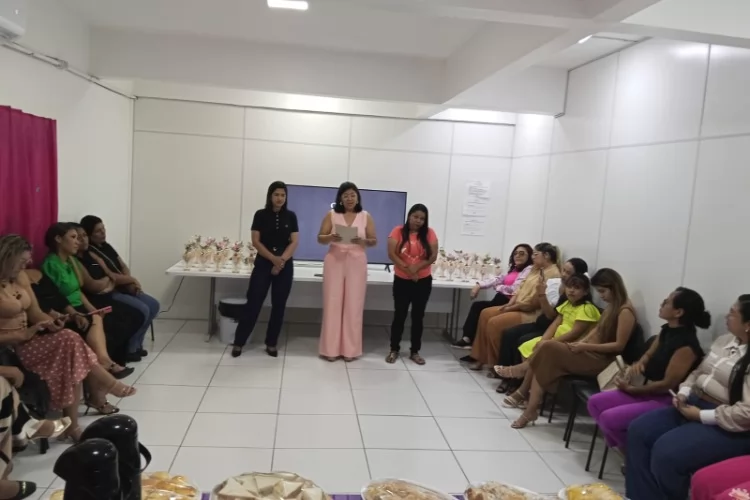 Com café especial e sorteio de brindes, mulheres da Sancult e CMPC são homenageadas