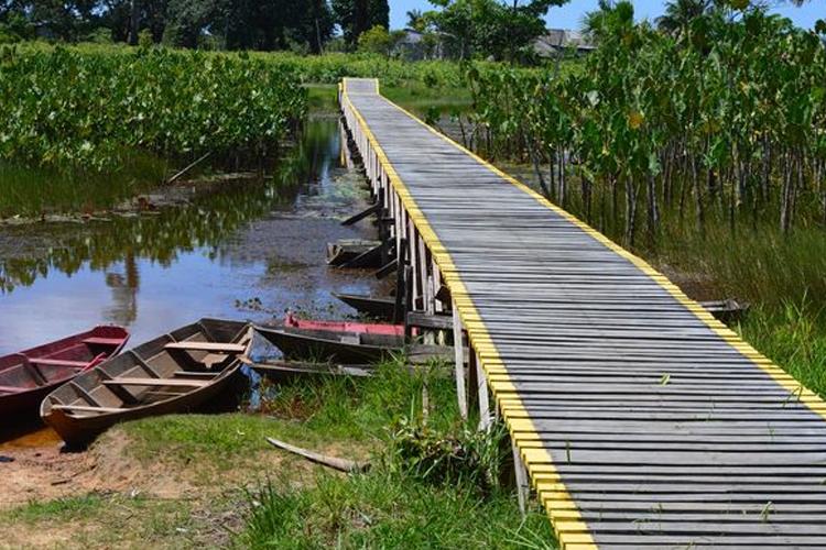 Passarela reformada e ação social transformam o Juncal em um dia de progresso e cidadania