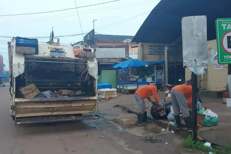 Governo do Amapá retira cerca de 900 toneladas de lixo em ação de limpeza pública em Oiapoque