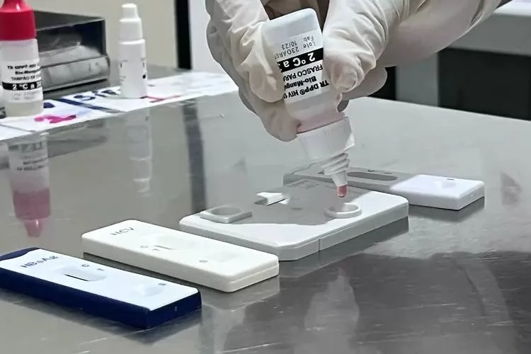 Governo do Amapá promove testagens gratuitas e capacitação sobre biossegurança no combate às Hepatites Virais