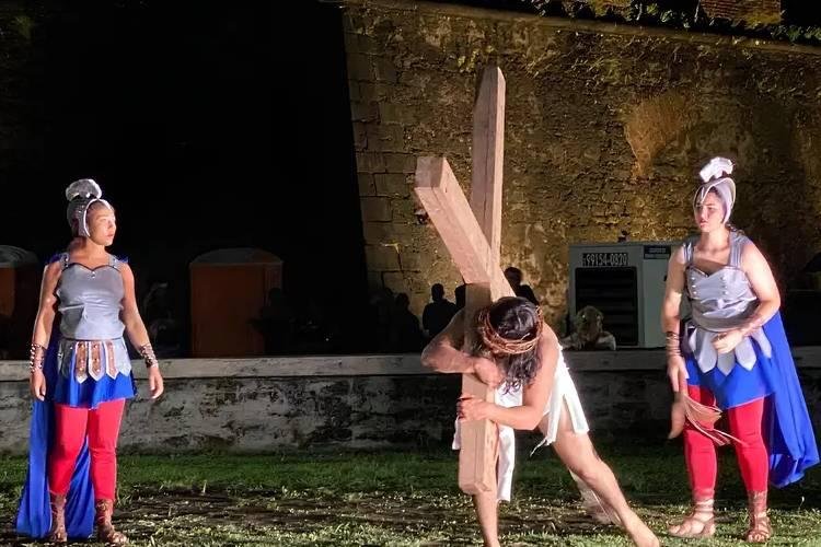 Saiba o que abre e fecha durante os feriados da Sexta-feira da Paixão e Tiradentes