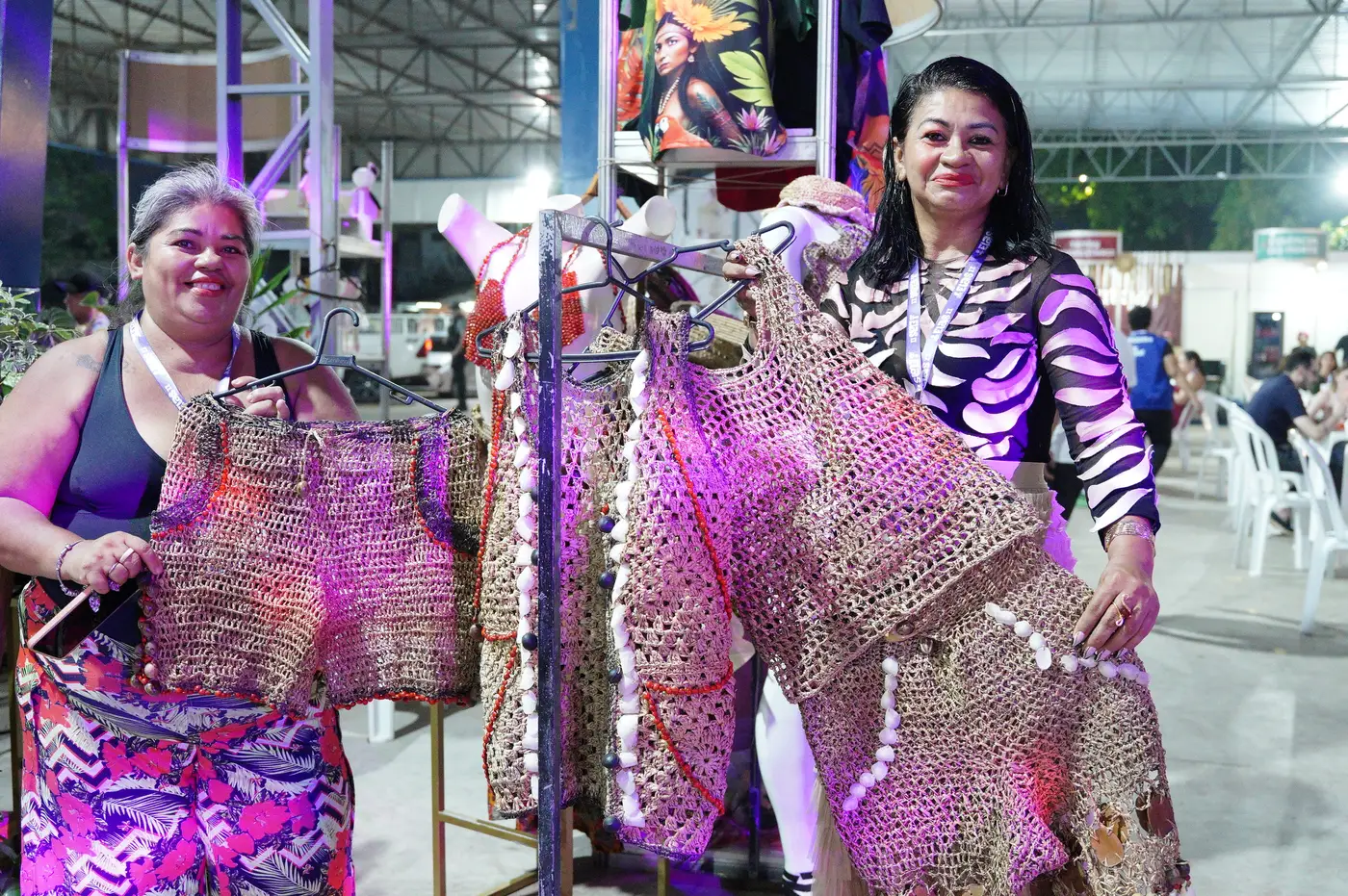 Feira de exposições do "ELAS 2026" conecta empreendedoras e impulsiona a geração de renda