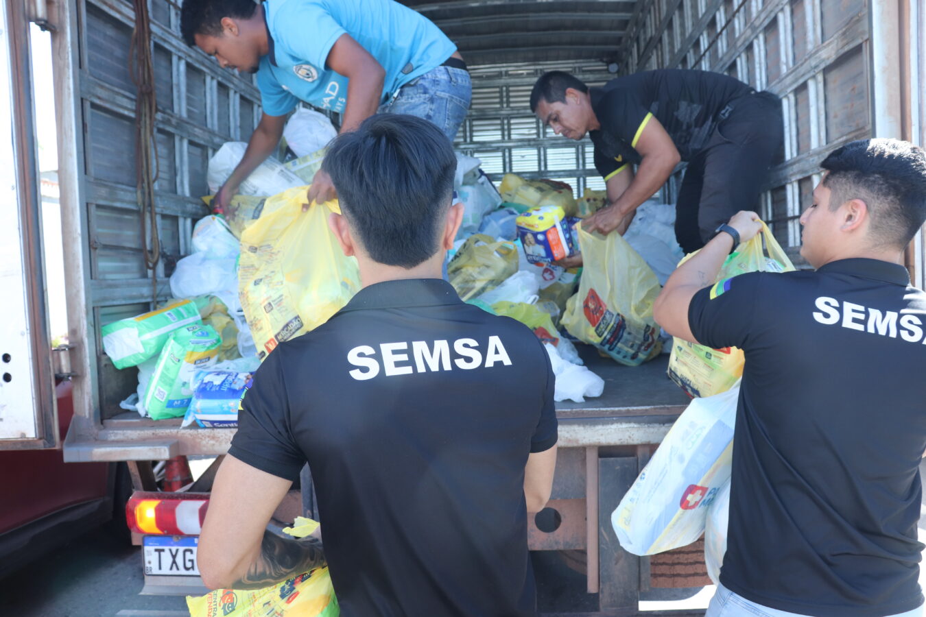 Semsa recebe doação de fraldas geriátricas arrecadadas durante corrida solidária em comemoração ao aniversário do prefeito Pedro DaLua