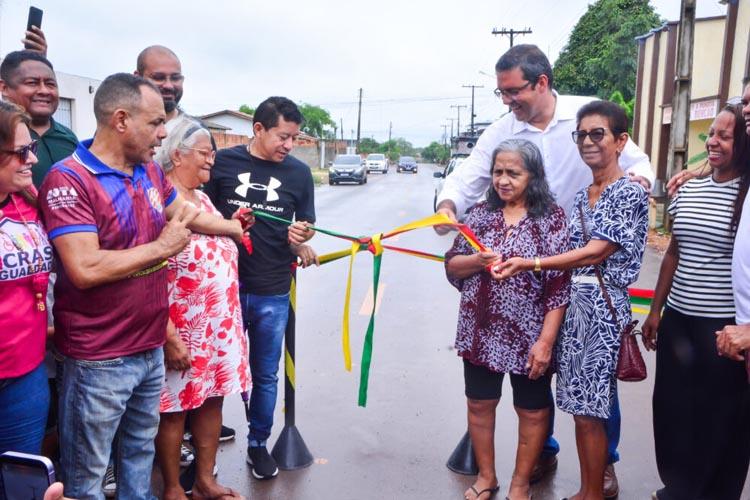 Bairro Marabaixo II recebe 2,2 quilômetros de vias pavimentadas