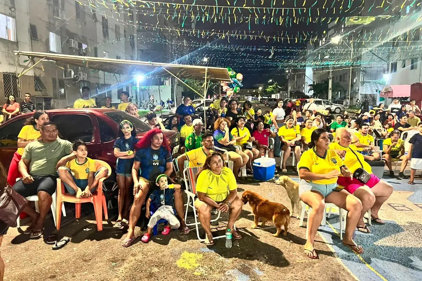 Governo do Amapá mantém telões em oito habitacionais de Macapá para transmissão de mais um jogo do Brasil na Copa